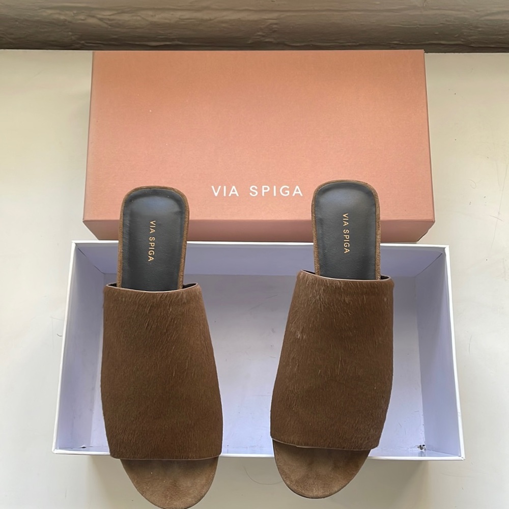 LIKE NEW VIA SPIGA SLIDES - Hair Calf -6.5